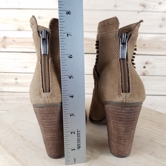 Vince Camuto FRETZIA Perforated Suede/Leather Western Ankle Boots Booties 9M NEW - Picture 5 of 12